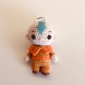 Amigurumi avatar aang anahtarlık